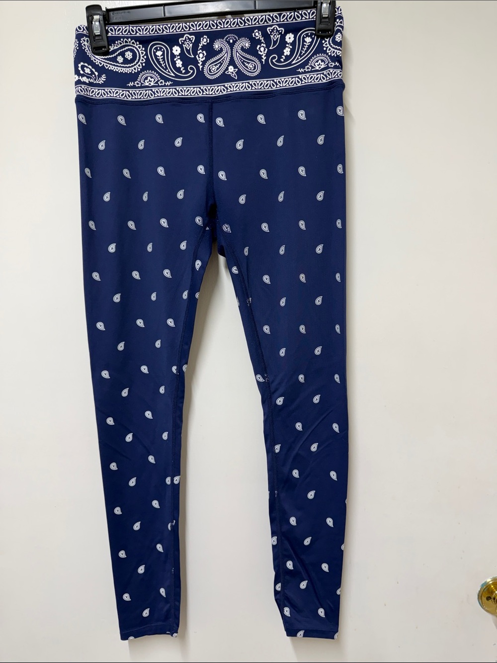 VENUS Navy and Cream Bandana-Print leggings